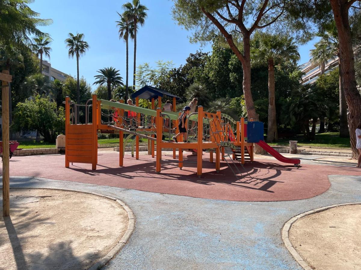 Spacieux F2 Climatise Proche De La Mer Antibes Dış mekan fotoğraf
